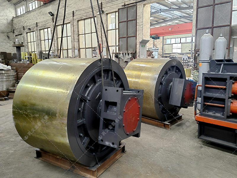 1810液壓對輥制砂機一小時產量多少？