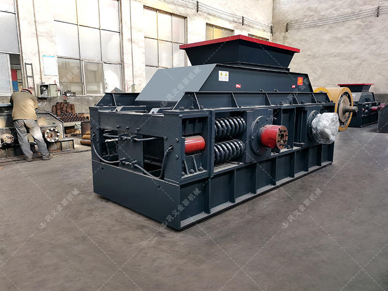 鵝卵石對輥破碎機介紹，為什么選擇金聯(lián)機械？