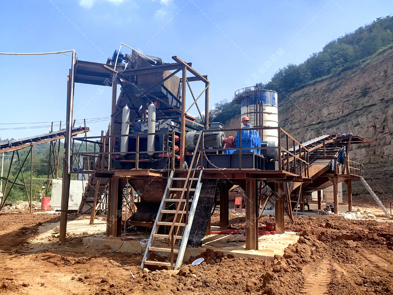 金聯機械生產的1510液壓對輥制砂機怎么樣？附現場案例